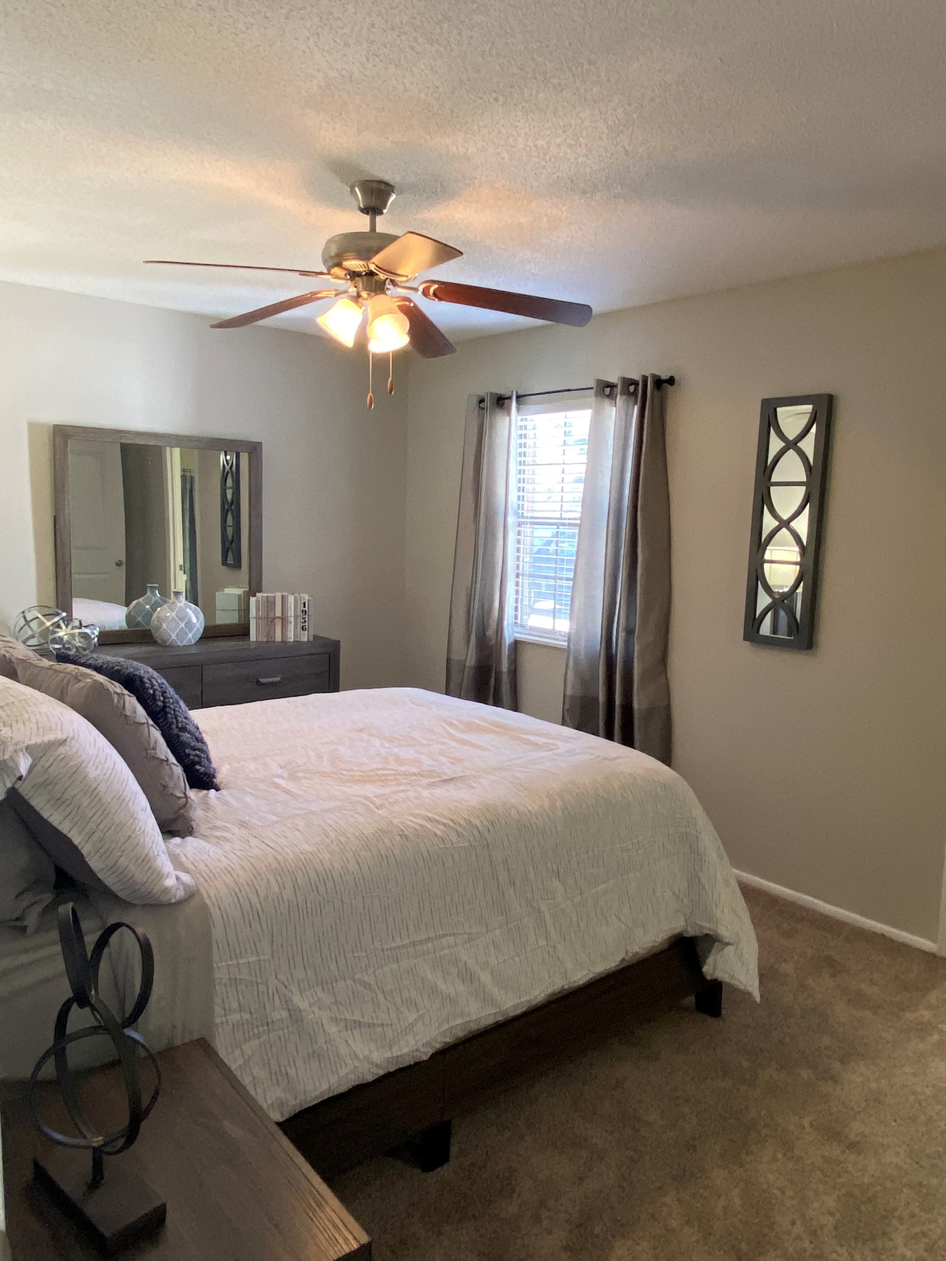 Stoneledge Plantation Apartments, 1421 Roper Mountain Road, Greenville